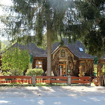 Vadszolo Szallo Es Etterem Bakonybél 외부 사진