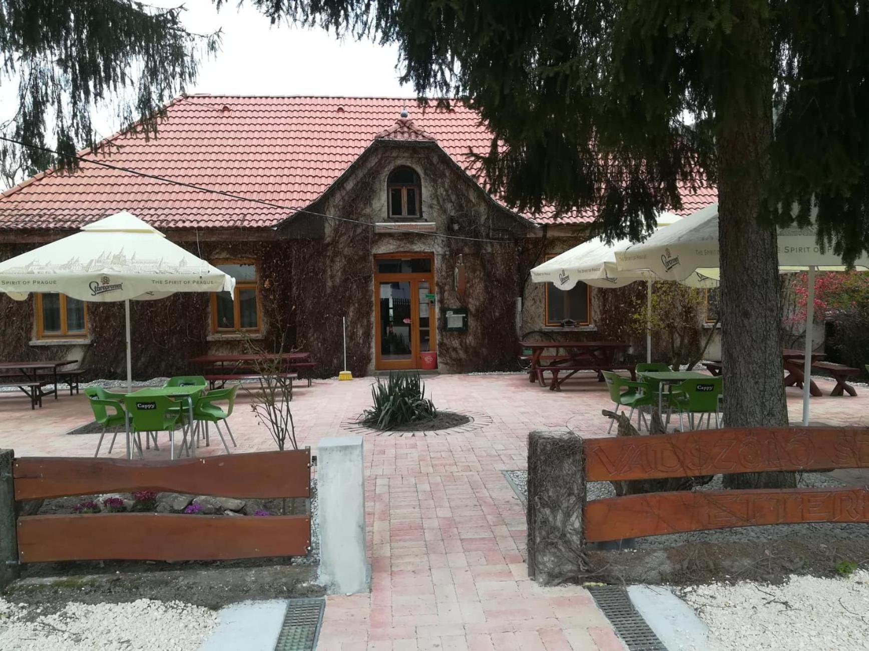 Vadszolo Szallo Es Etterem Bakonybél 외부 사진