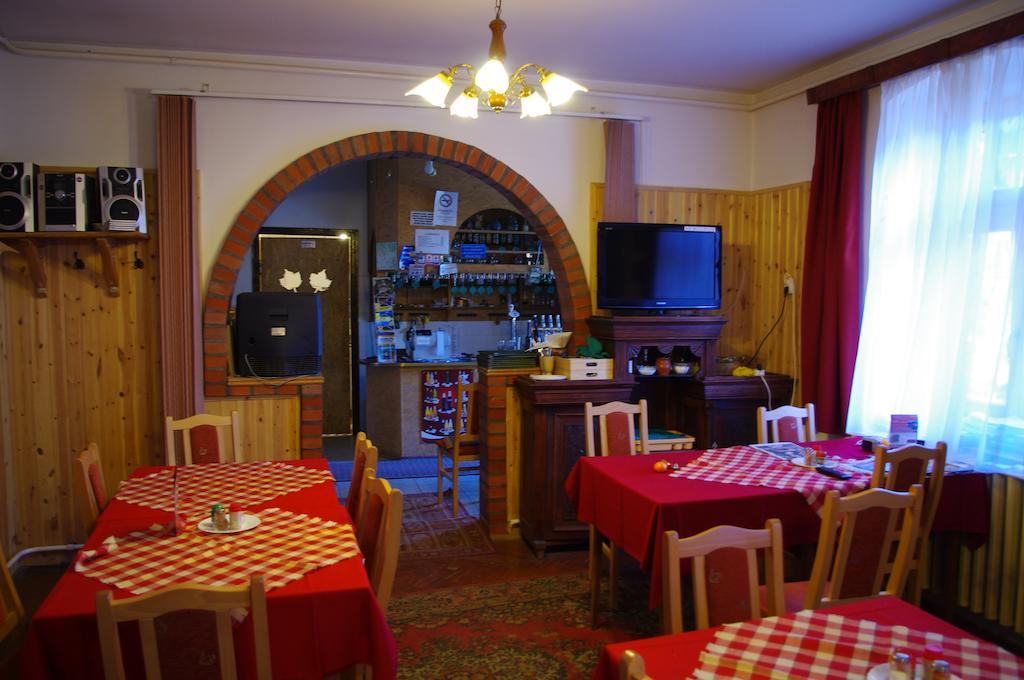Vadszolo Szallo Es Etterem Bakonybél 외부 사진
